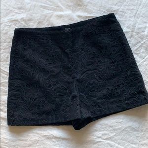 THEORY BLACK EMBROIDERED SHORTS New w/o tags